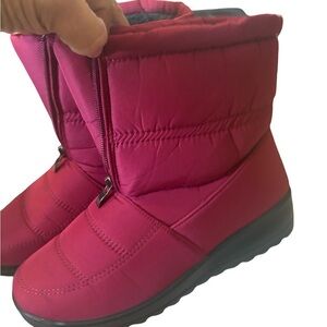 Source Unknown Women's Fuchsia Ankle Boots
